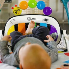 Área de juegos para Bebé Saro 4 in 1 Kickin´ Tunes